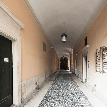 Charming Penthouse In Piazza Venezia With Terrace Daire Roma Dış mekan fotoğraf